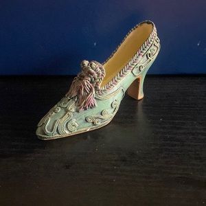Collectible Cold Cast Porcelain Shoe Figurine